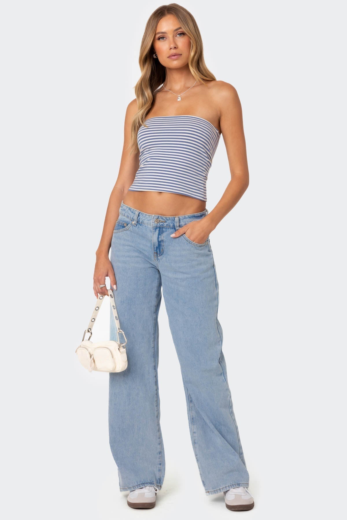 WASHED BLUE LOW RISE JEANS
