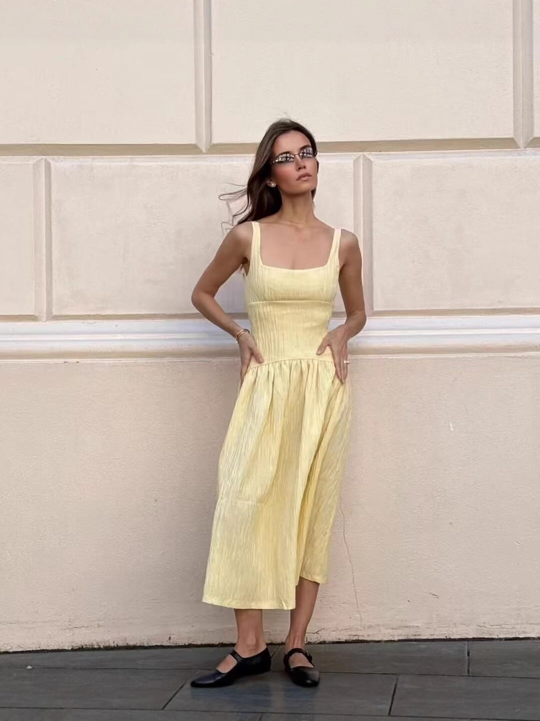 Alina Elegant Midi Dress